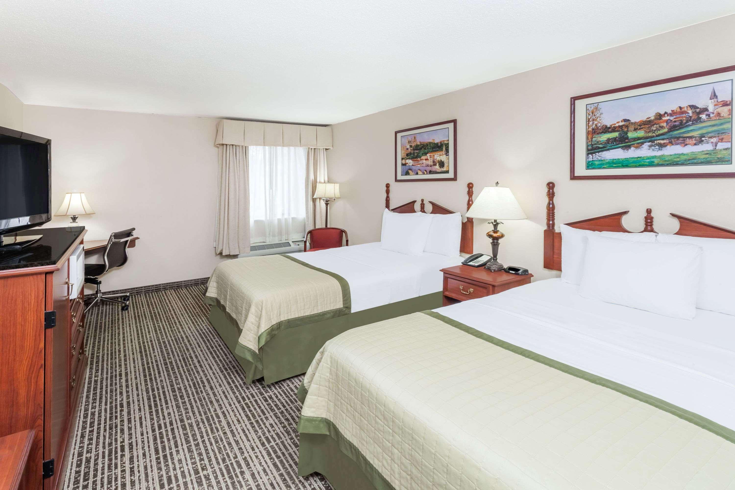 Hotel Baymont By Wyndham Elkhart Zewnętrze zdjęcie