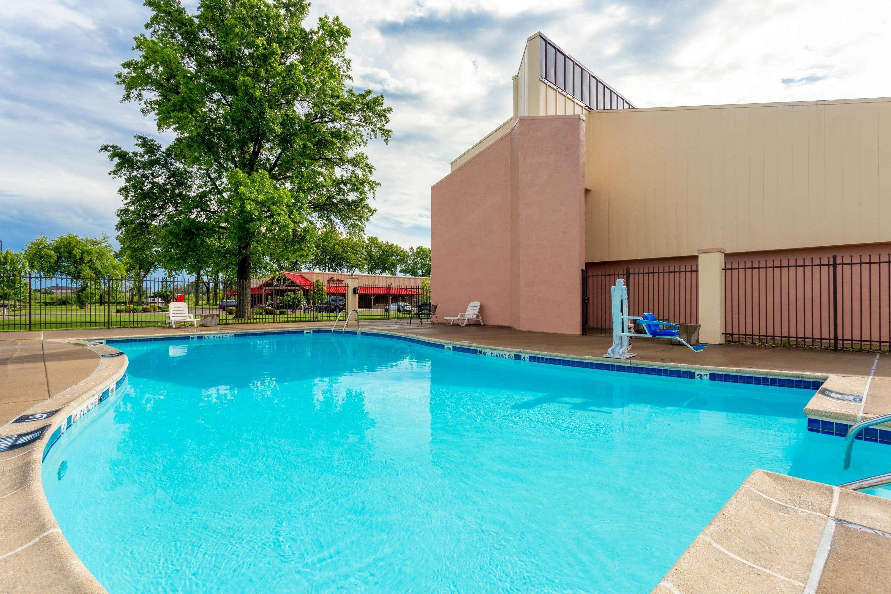 Hotel Baymont By Wyndham Elkhart Zewnętrze zdjęcie