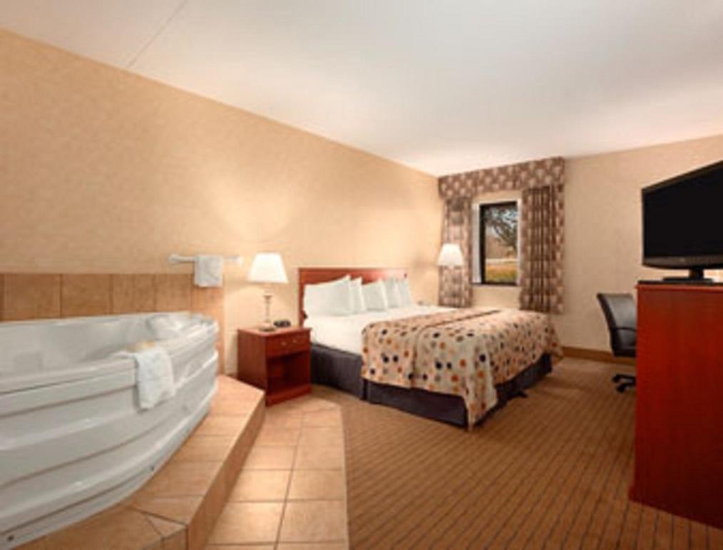 Hotel Baymont By Wyndham Elkhart Pokój zdjęcie